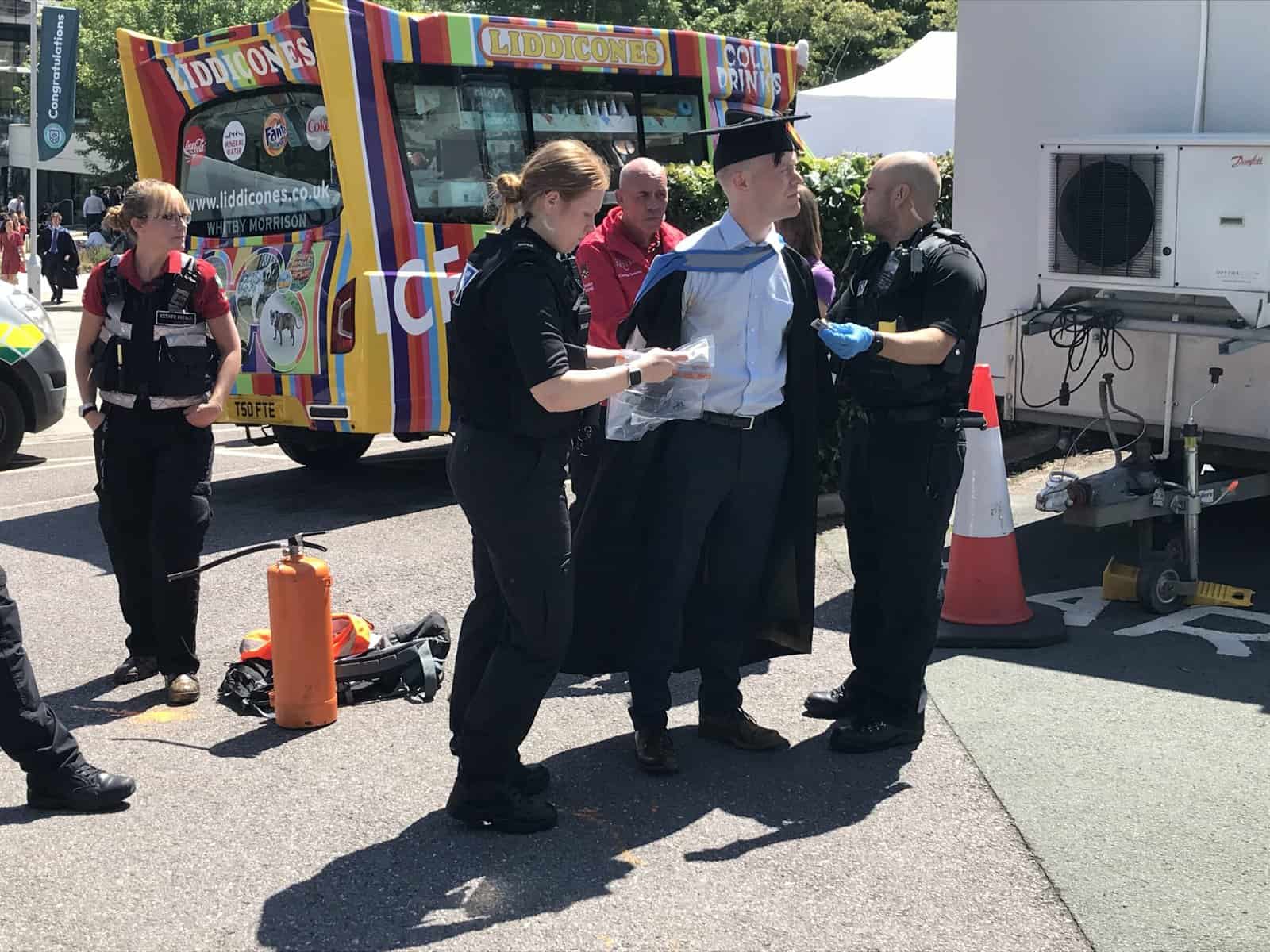 Student paints University of Exeter during graduation ceremony Just
