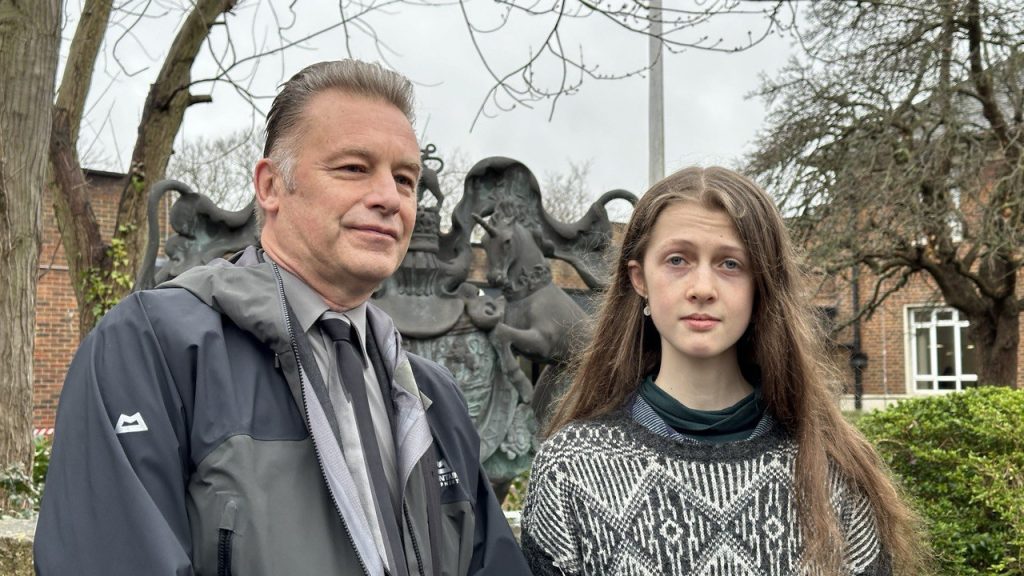 Chris Packham is surprise trial witness for Just Stop Oil supporter facing a ten year sentence